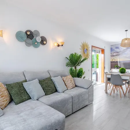 Sunset Terrace House By Destiny